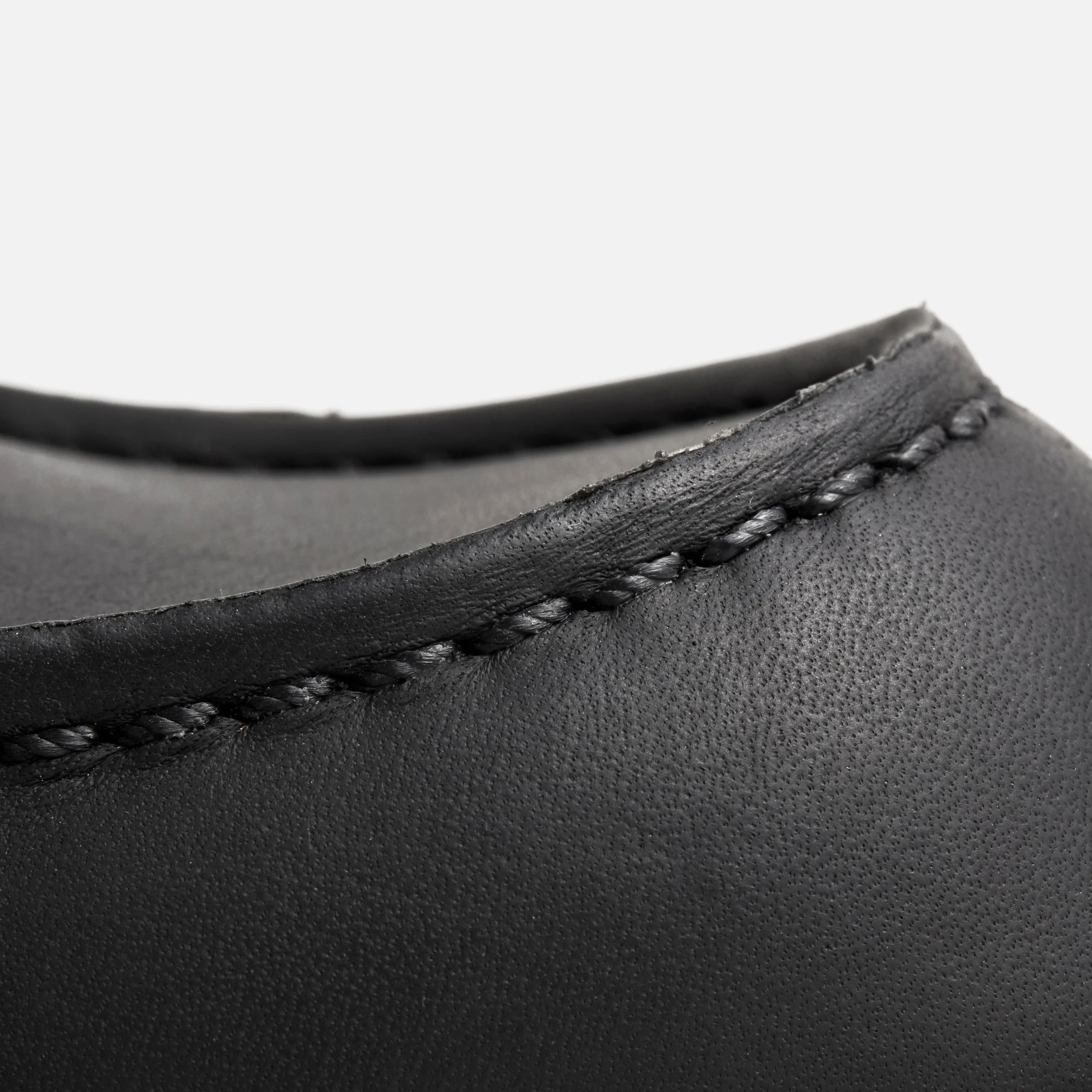 8074 Moc Toe Black Harness - Image 3