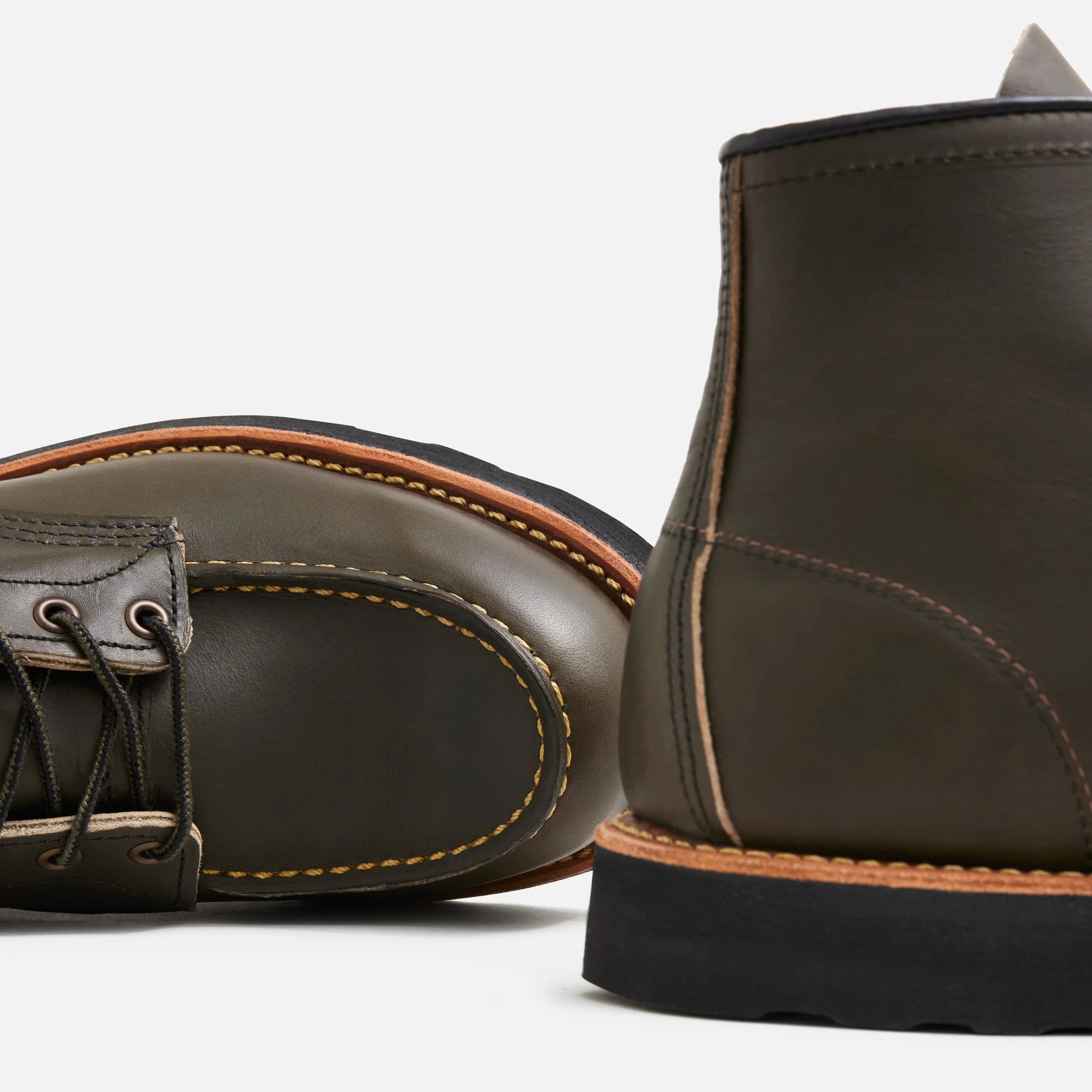 8828 Moc Toe Alpine Portage - Image 3
