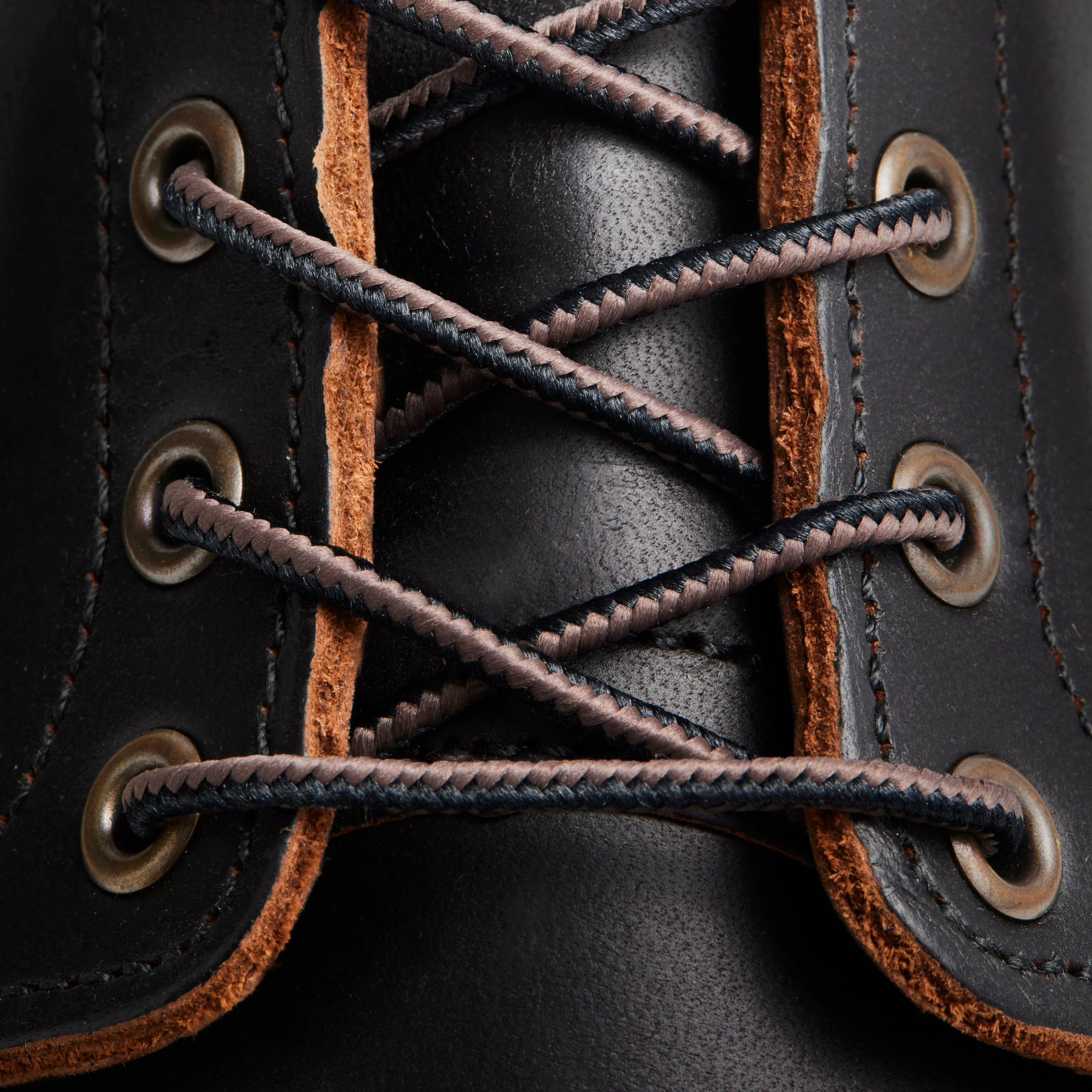 8849 6" Classic Moc Toe Black Prairie - Image 5