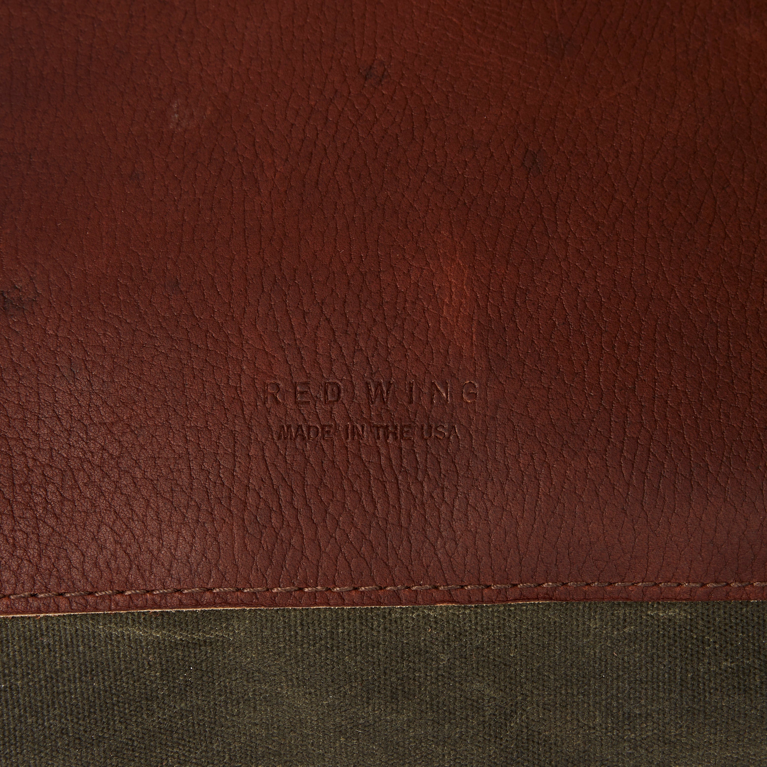 Weekender Backpack Briar Oil Slick - Image 6